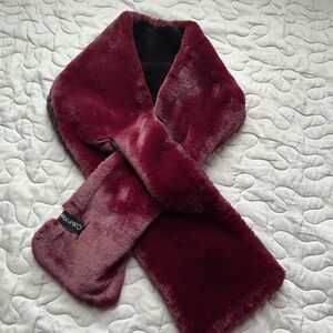Calvin Klein Faux Fur Scarf Burgundy Black Plush Winter Wrap Soft Luxury